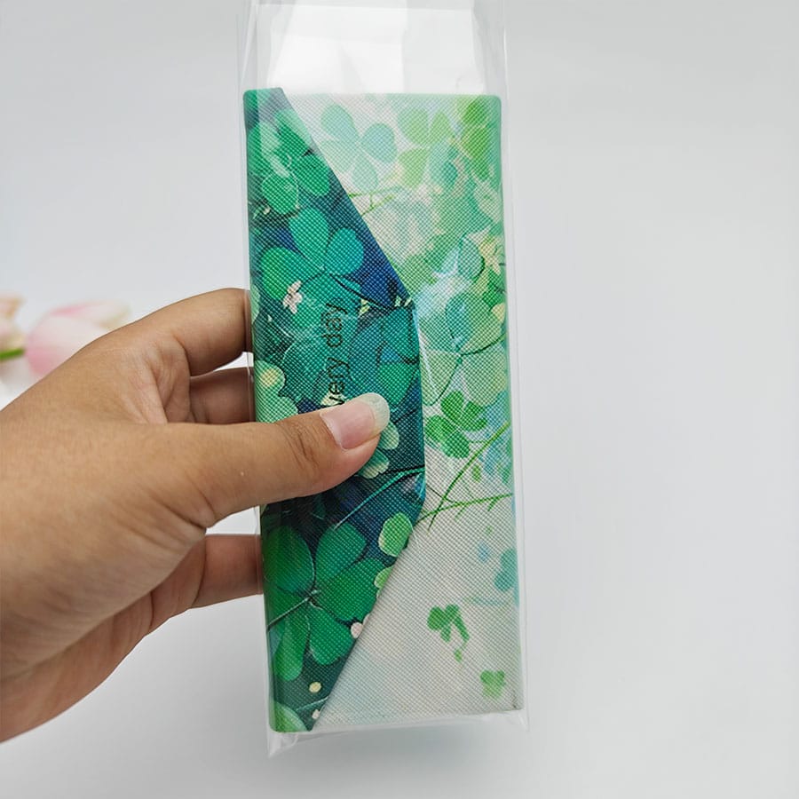 Folding case 