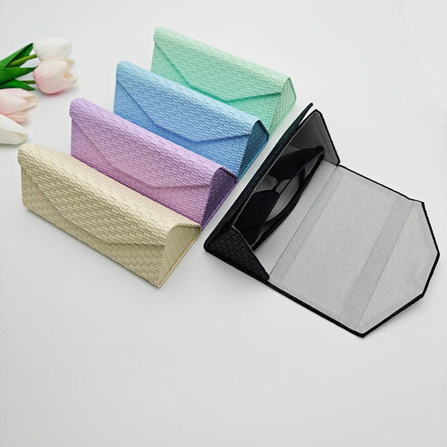 Folding case 