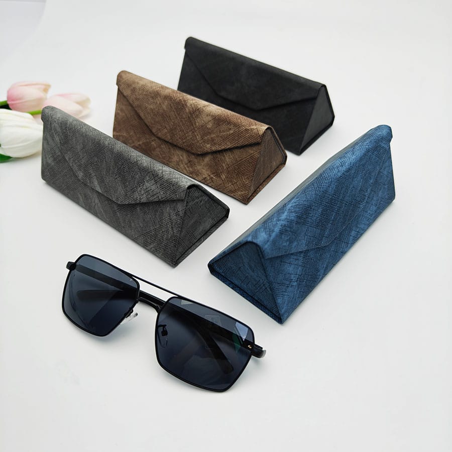 Folding case 