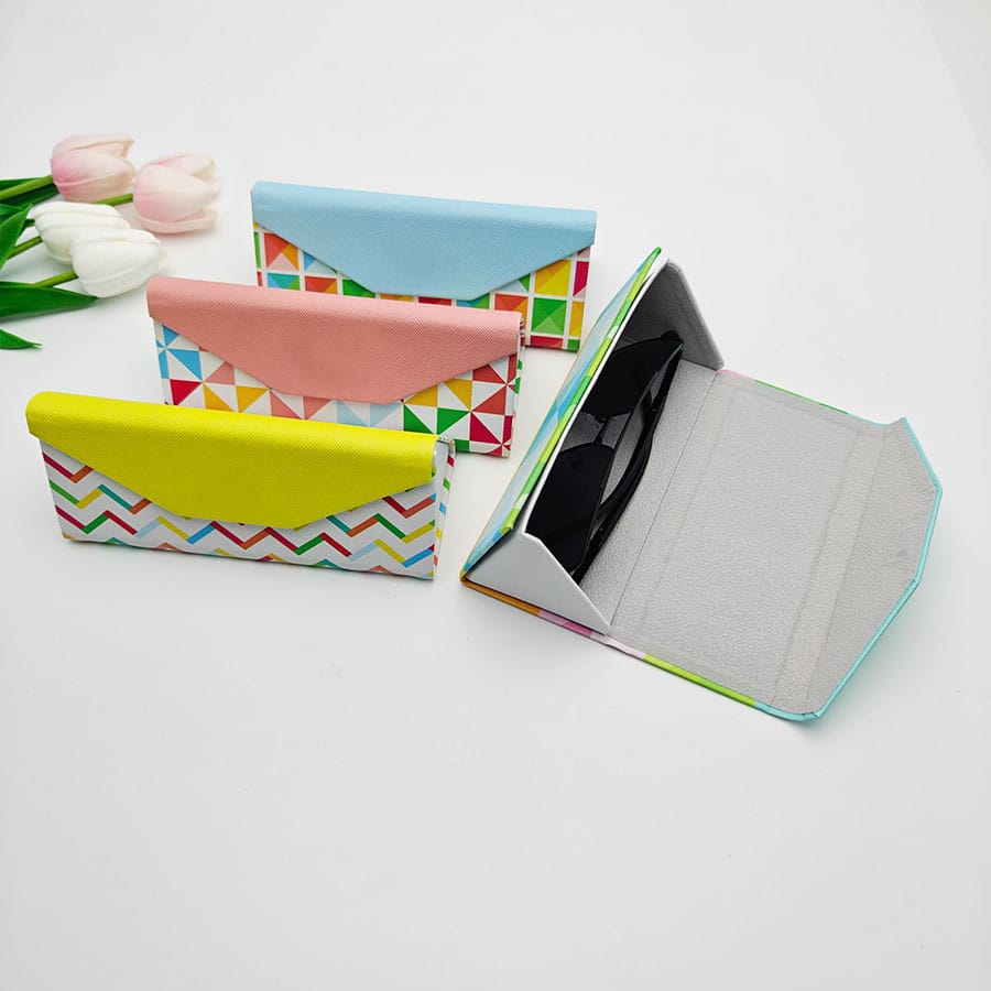 Folding case 