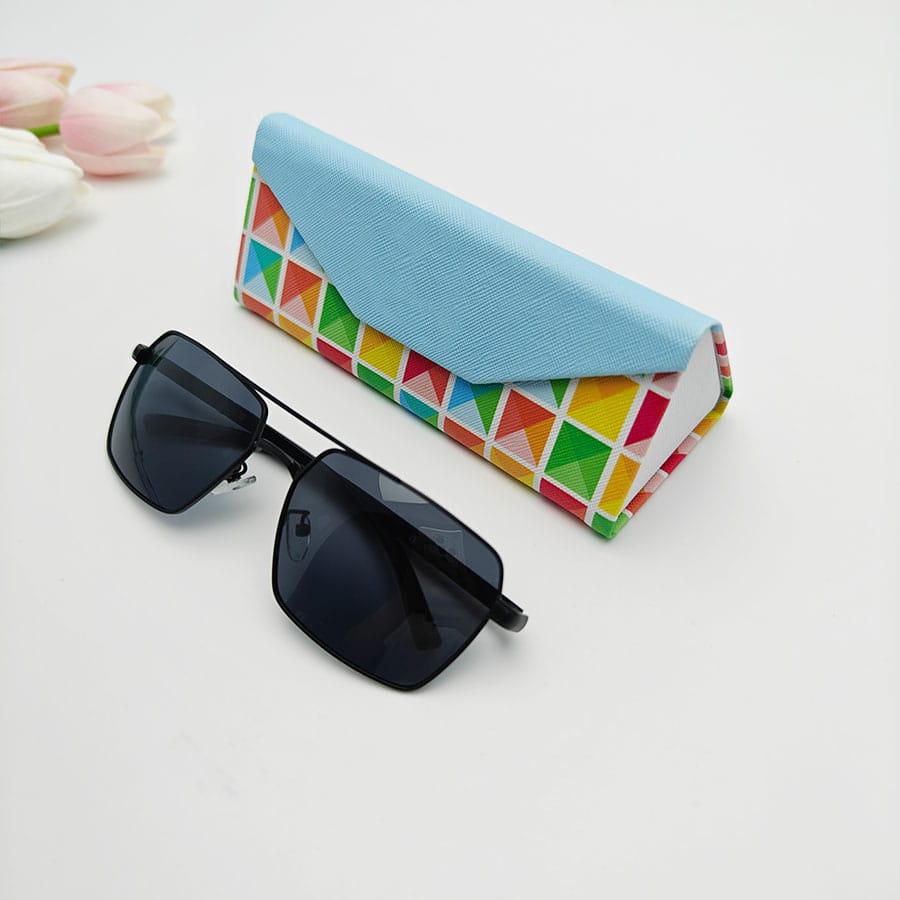 Folding case 