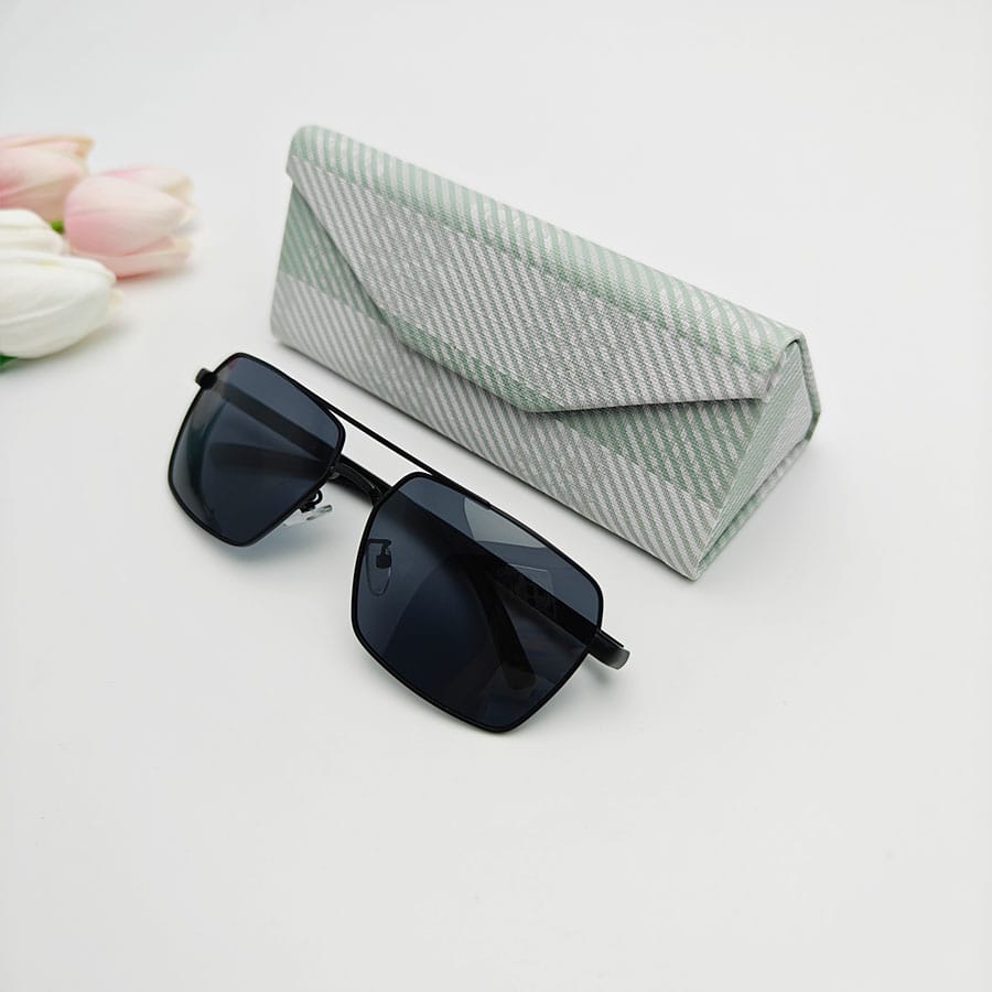 Folding case 