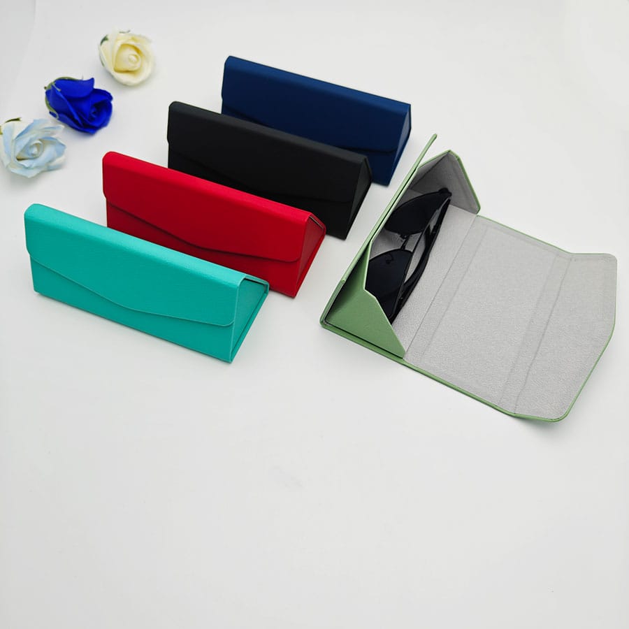 Folding case 