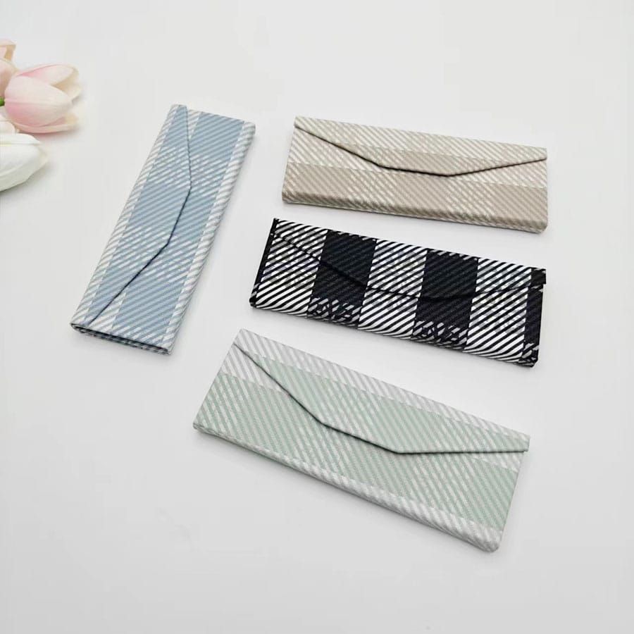Folding case