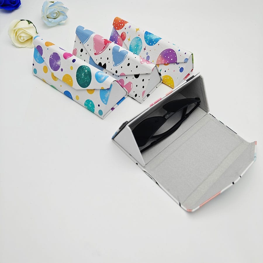 Folding case 