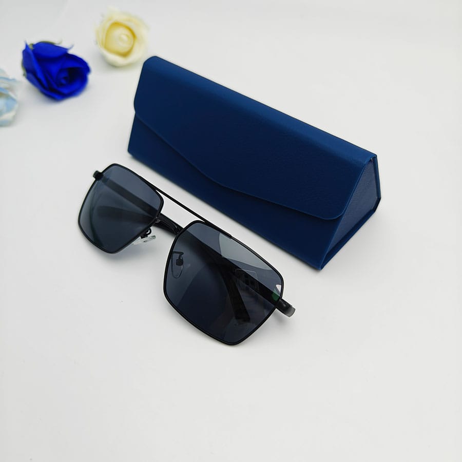 Folding case 