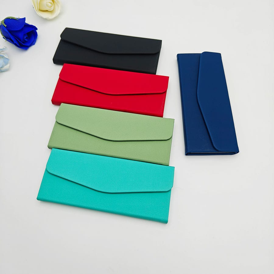 Folding case 