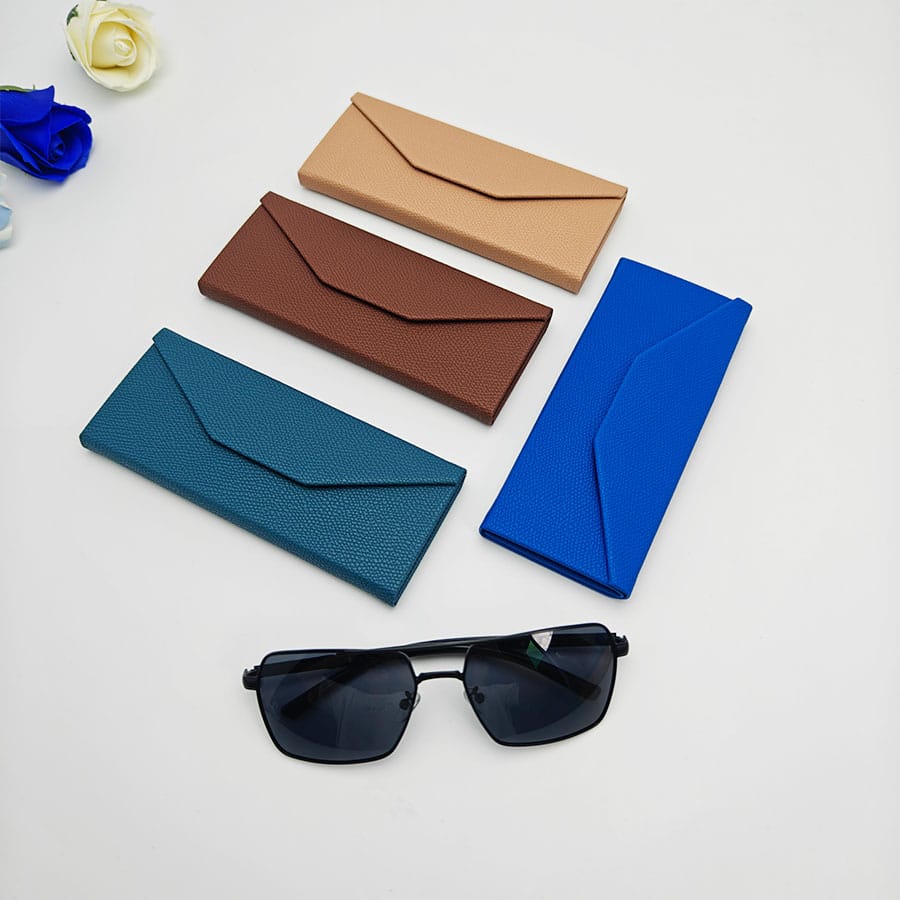 Folding case