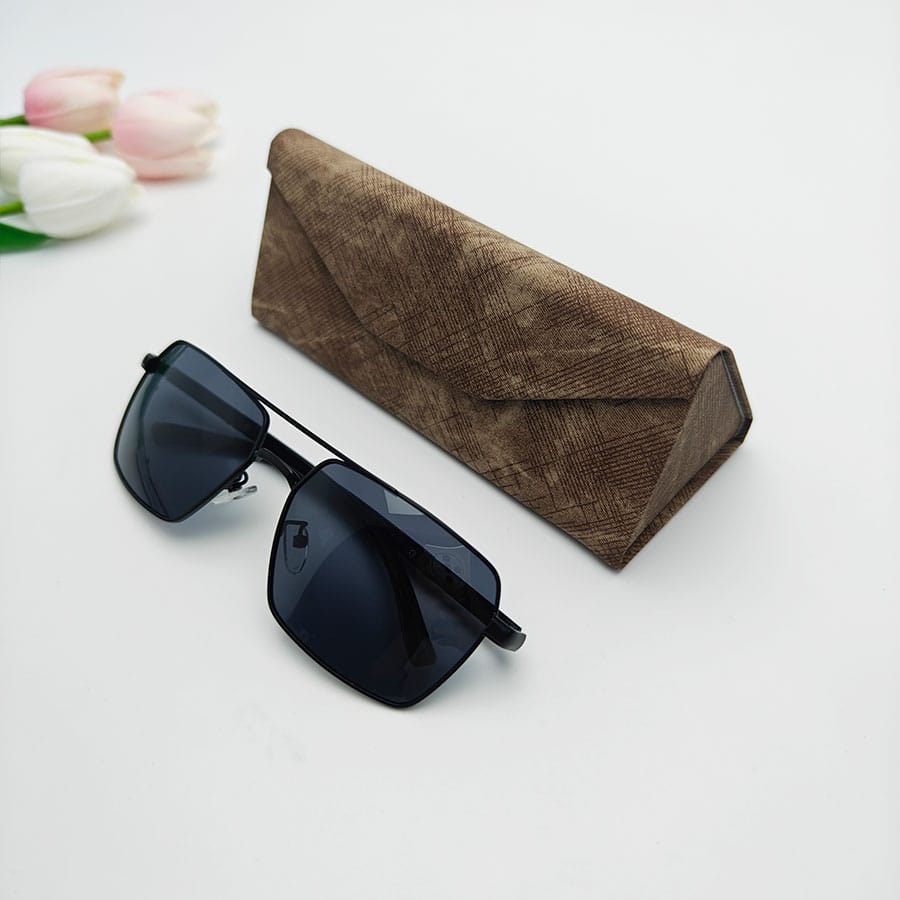 Folding case 