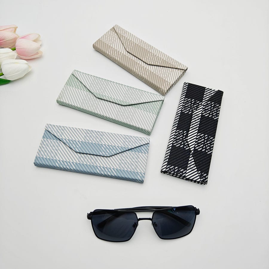 Folding case 