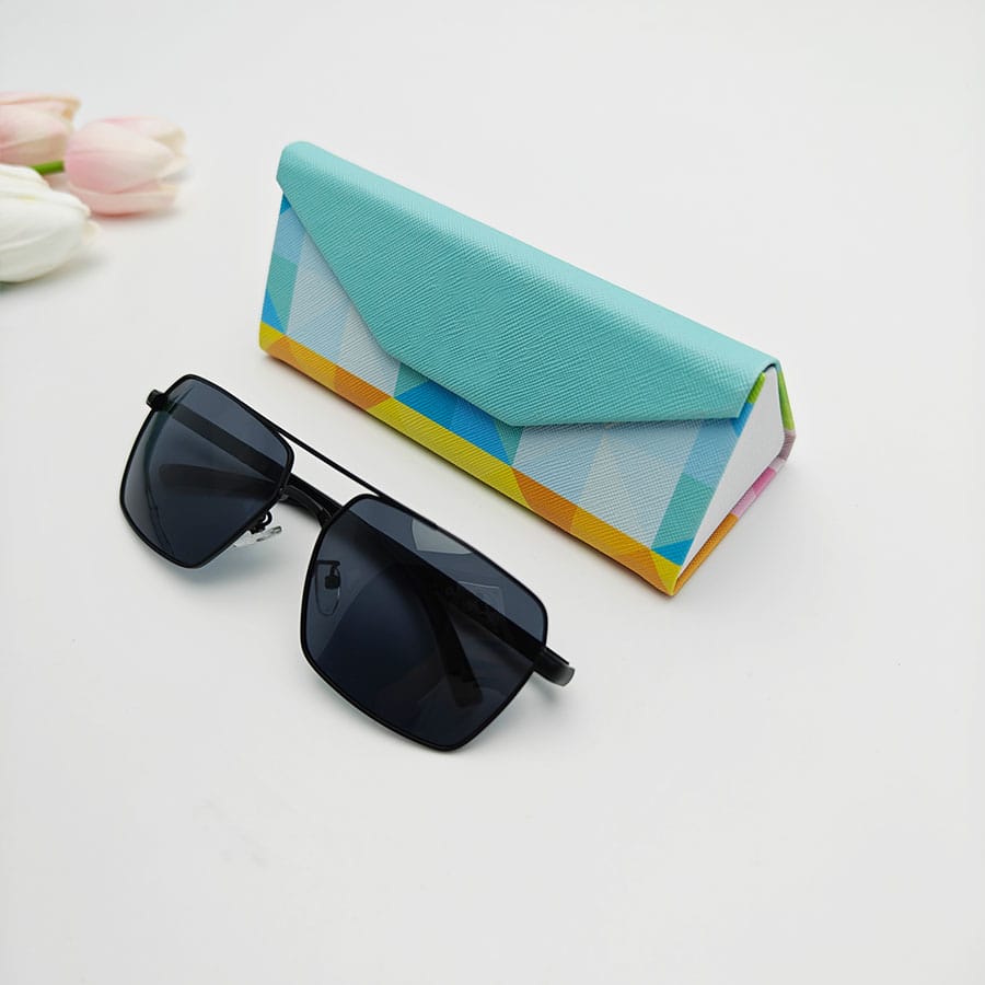 Folding case 