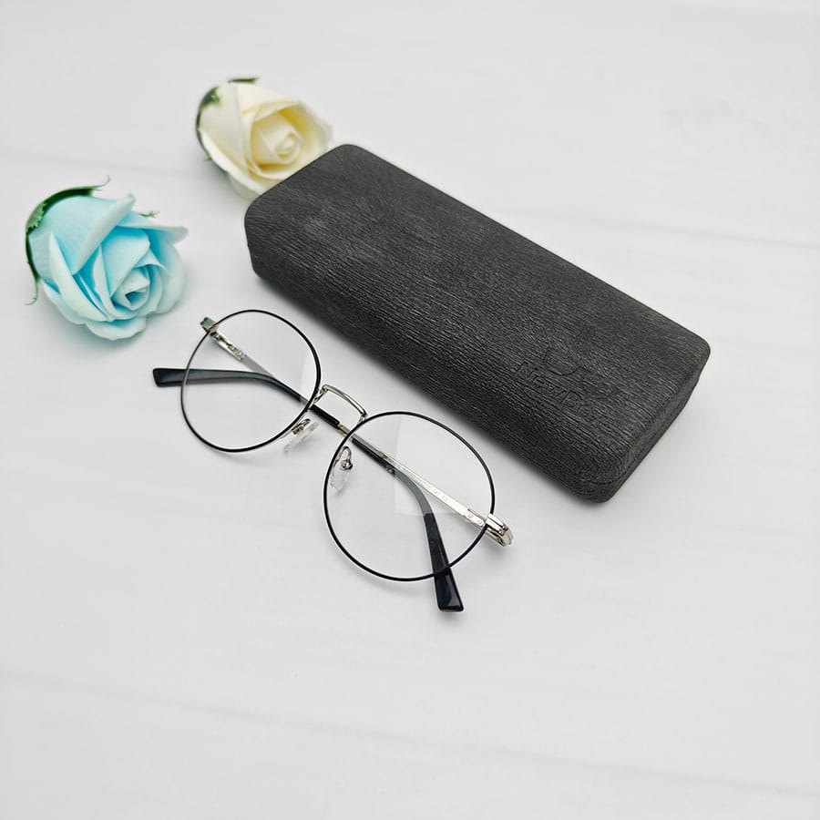 Iron Glasses case