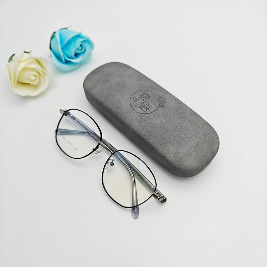 Iron Glasses case