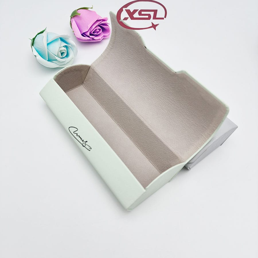 Glasses case