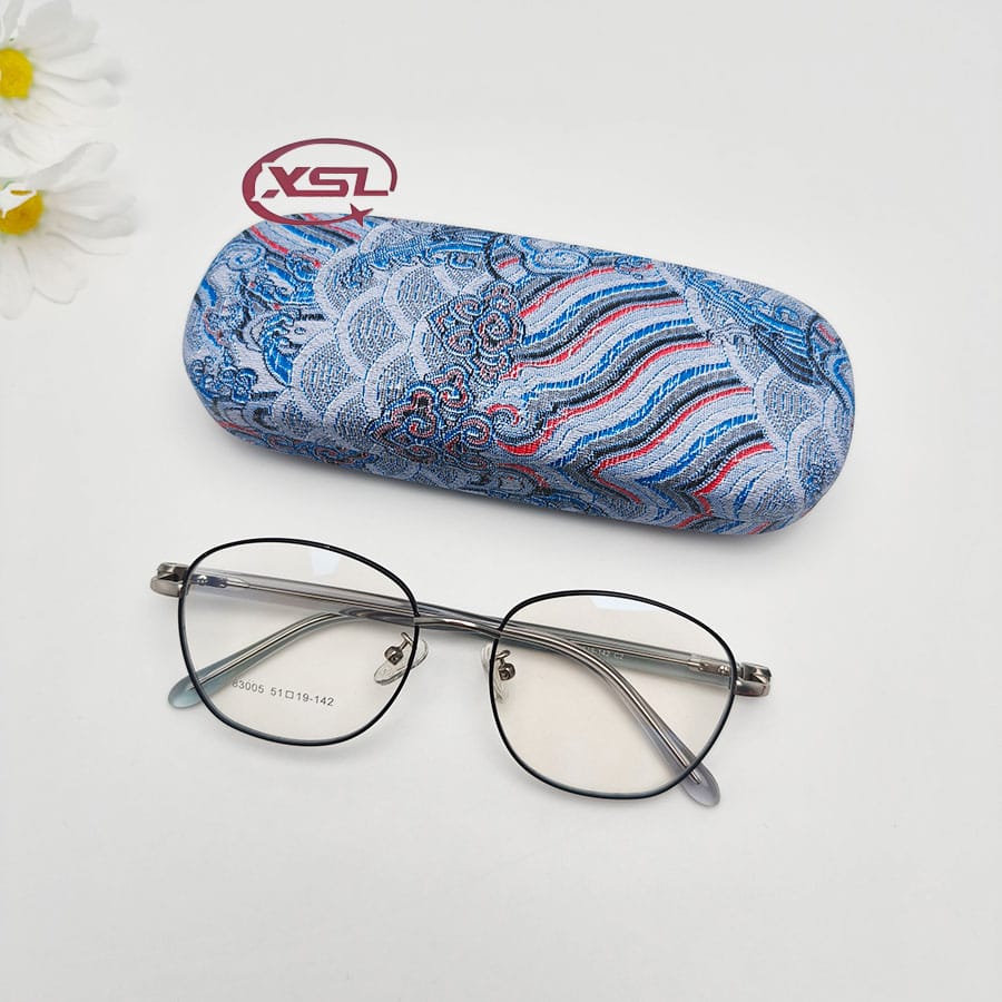 Glasses case