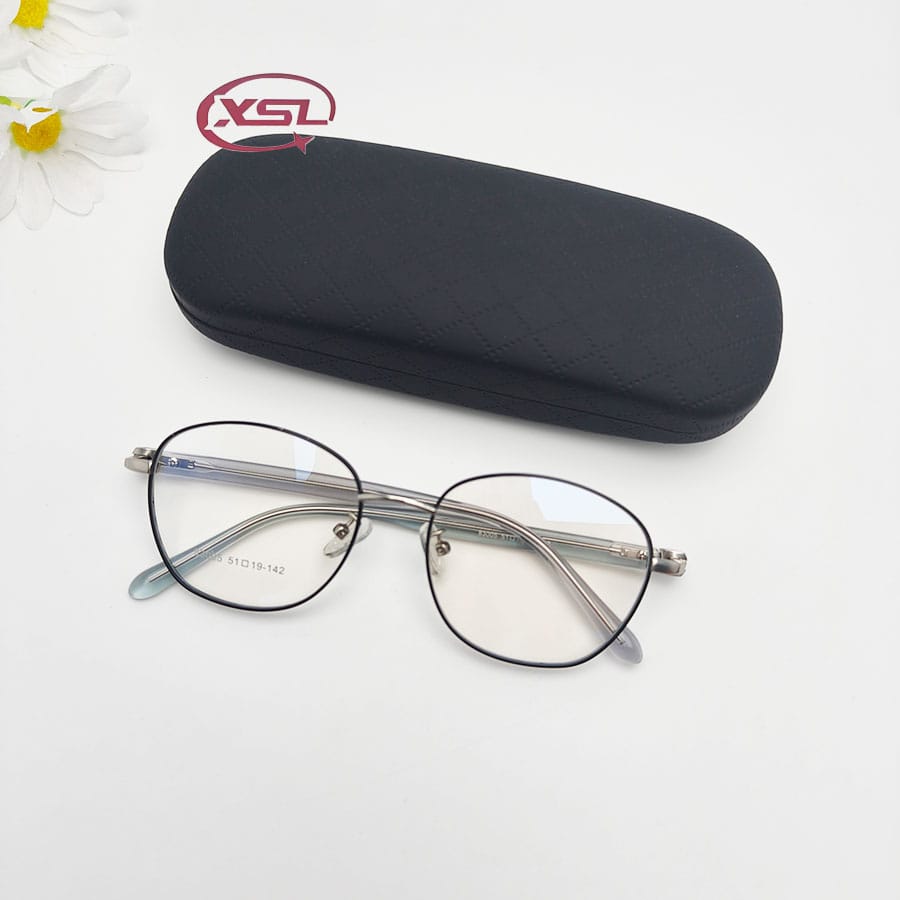 Glasses case