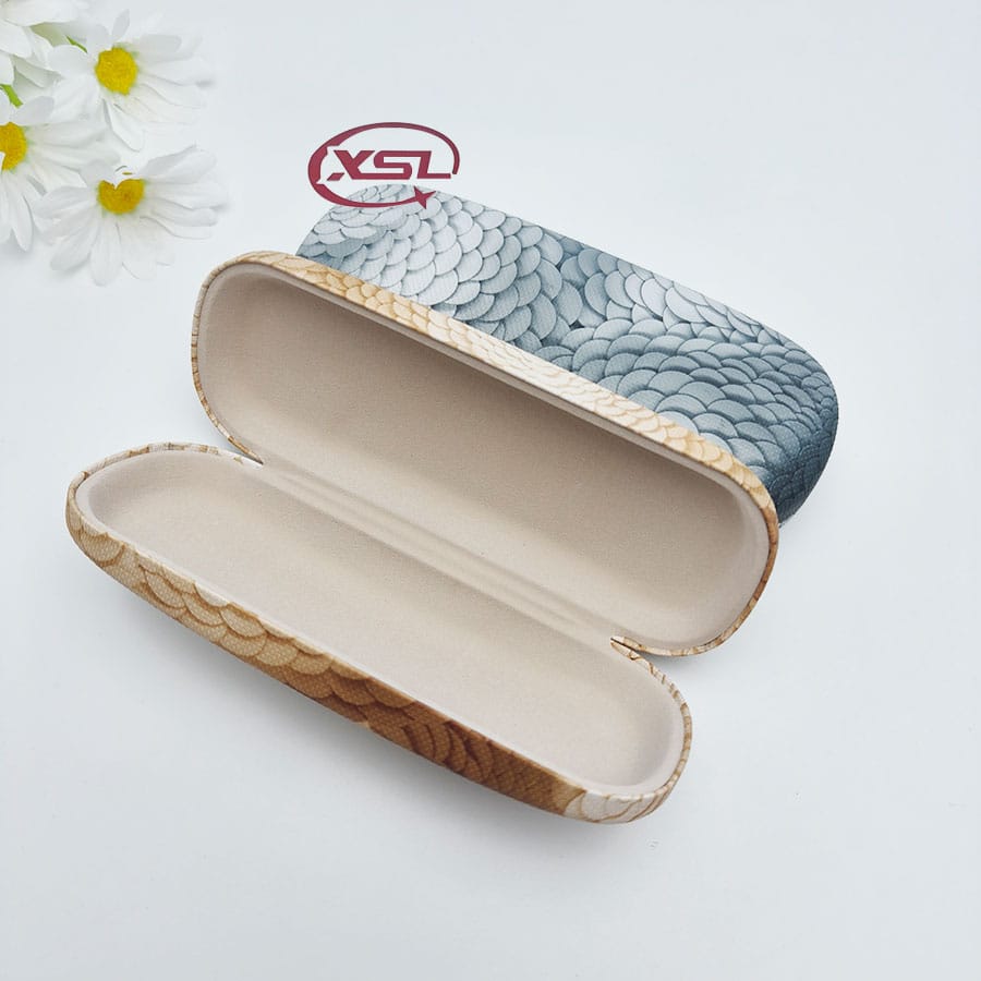 Glasses case