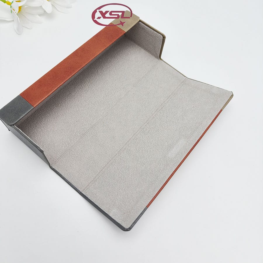 Glasses case