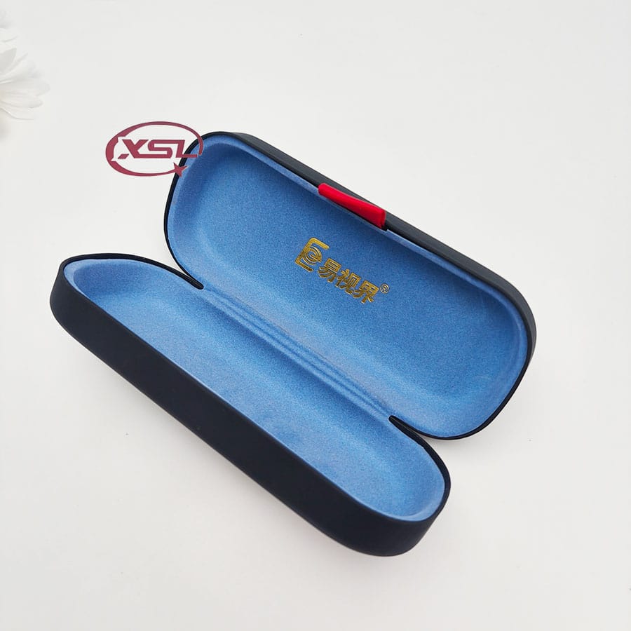 Glasses case
