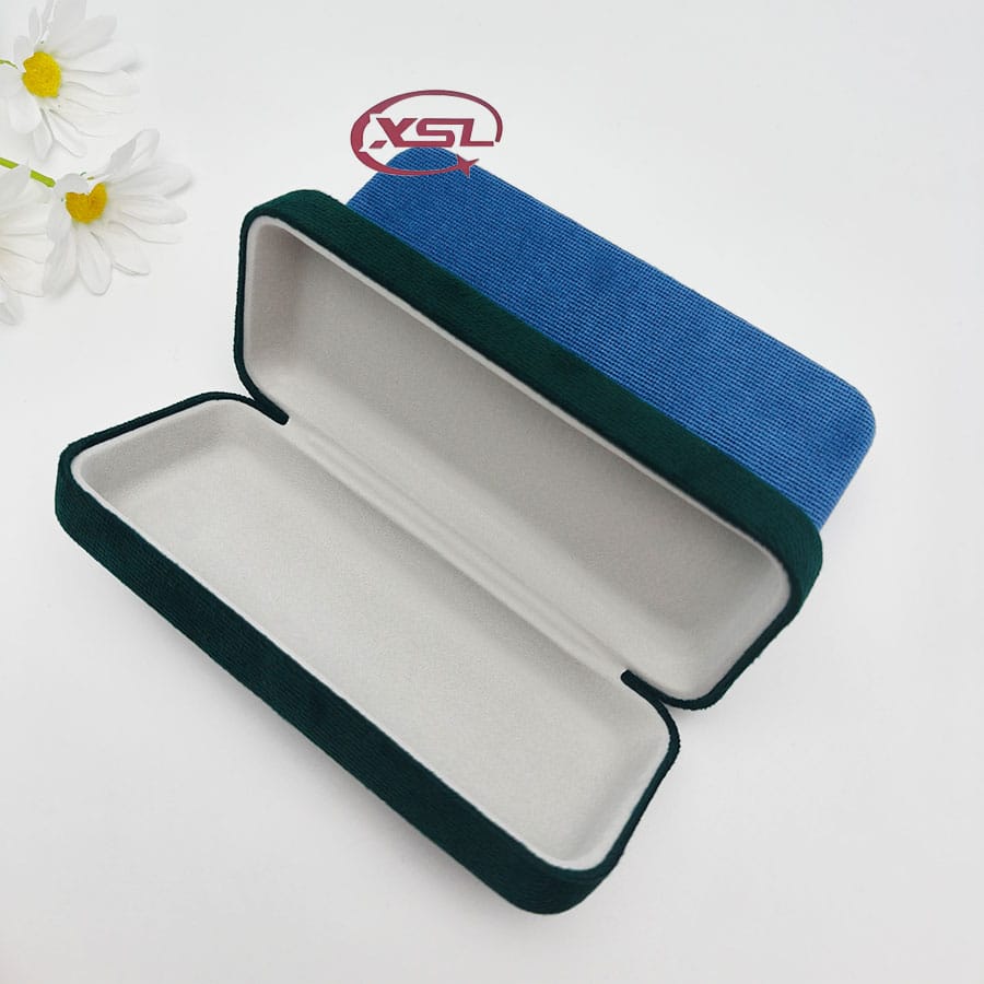 Glasses case