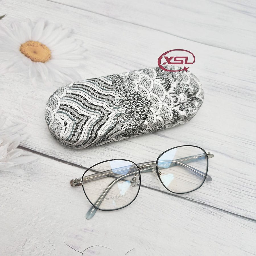 Glasses case