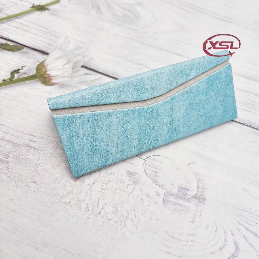 Folding case