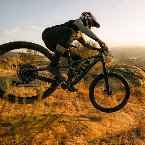 What is the advantage of a mountain bike?
