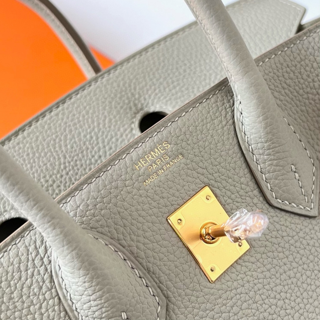 BIRKIN 25CM TAURILLON CLEMENCE 80 GRIS PERLE GHW BIRKIN 25CM TAURILLON CLEMENCE 80 GRIS PERLE GHW