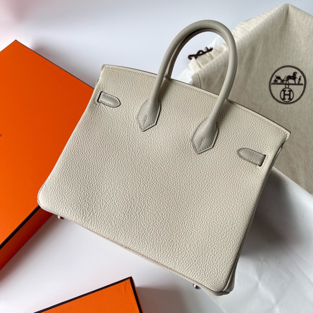 BIRKIN 25CM TAURILLON CLEMENCE 10 CRAIE/80 GRIS PERLE BRUSHED SILVER HARDWARE