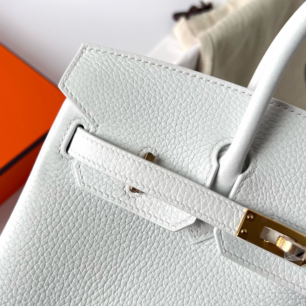 BIRKIN 25CM TAURILLON CLEMENCE 01 PURE WHITE GHW BIRKIN 25CM TAURILLON CLEMENCE 01 PURE WHITE GHW