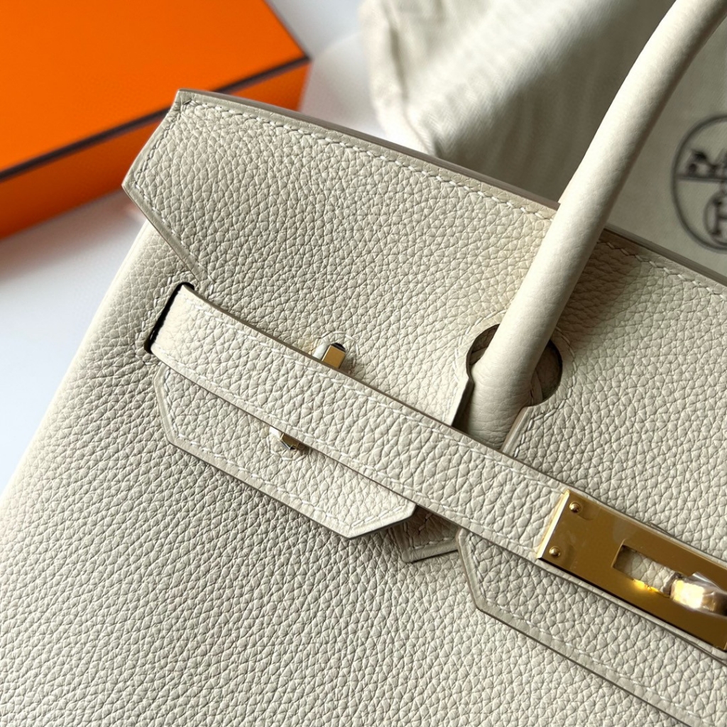 BIRKIN 30CM TAURILLON CLEMENCE 10 CRAIE GHW