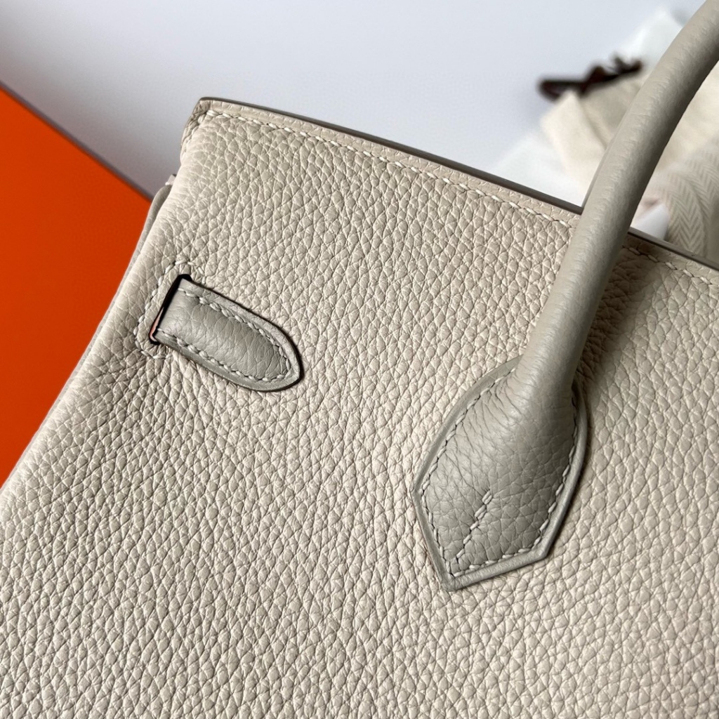 BIRKIN 25CM TAURILLON CLEMENCE 10 CRAIE/80 GRIS PERLE BRUSHED SILVER HARDWARE