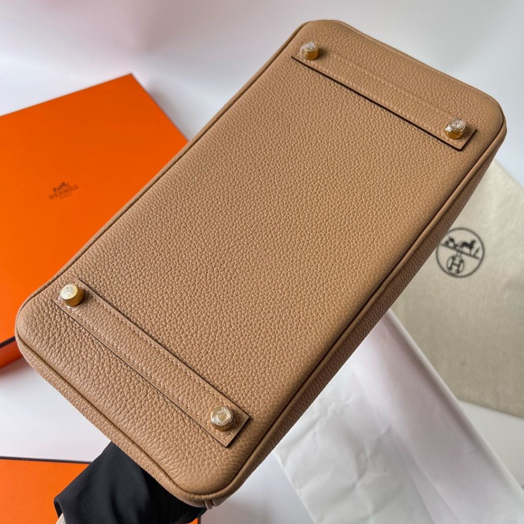 BIRKIN 30CM TAURILLON CLEMENCE 0M CHAI GHW