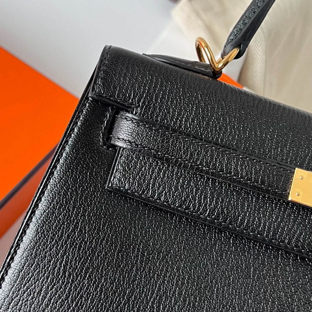 KELLY 25CM CHEVRE 89 NOIR GHW