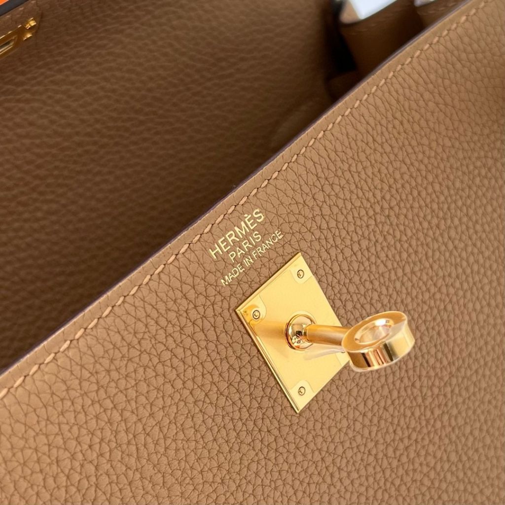 KELLY 25CM TOGO 18 ETOUPE GHW
