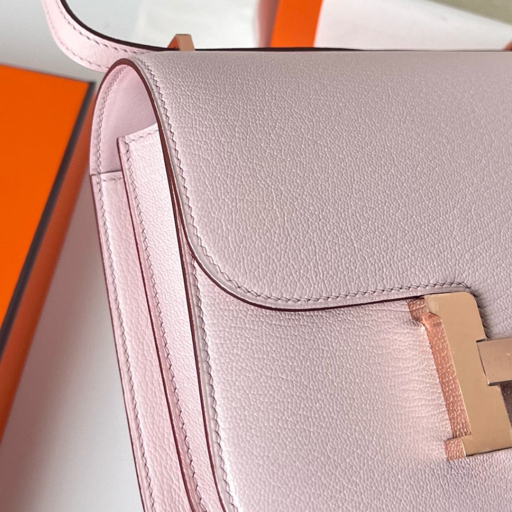 CONSTANCE 18CM CHEVRE 09 MAUVE PALE GOLD HARDWARE CONSTANCE 18CM CHEVRE 09 MAUVE PALE GOLD HARDWARE