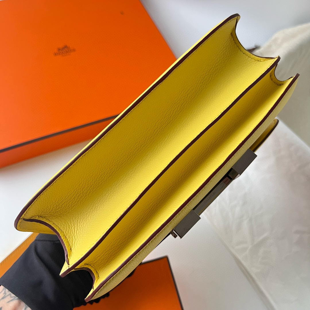 CONSTANCE 24CM EVERCOLOR 9O JAUNE DE NAPLES SILVER HARDWARE