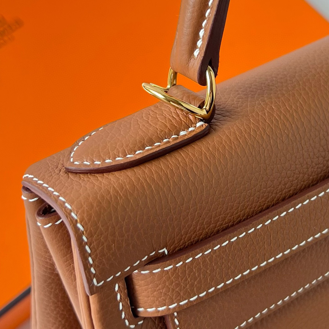 KELLY 28CM TAURILLON CLEMENCE 37 GOLD GHW
