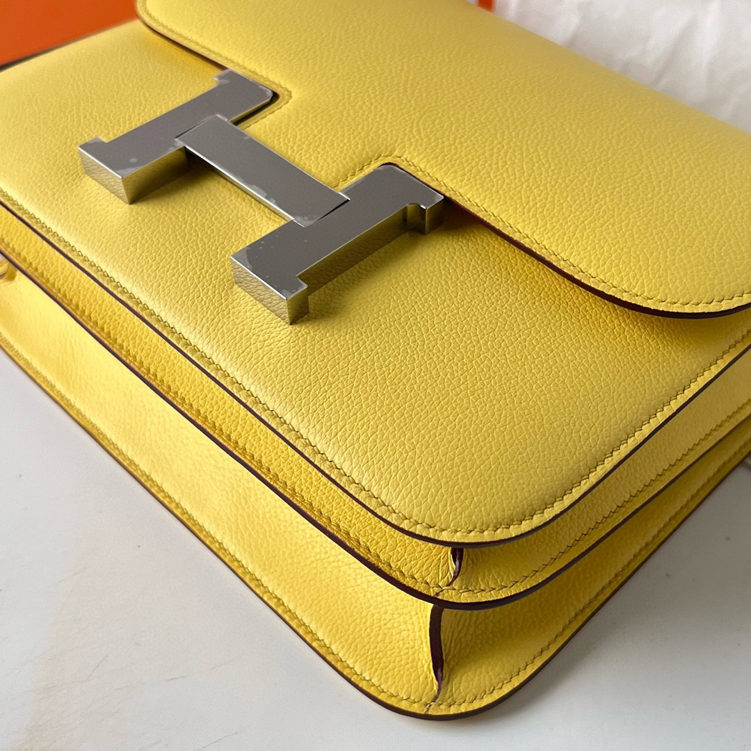CONSTANCE 24CM EVERCOLOR 9O JAUNE DE NAPLES SILVER HARDWARE
