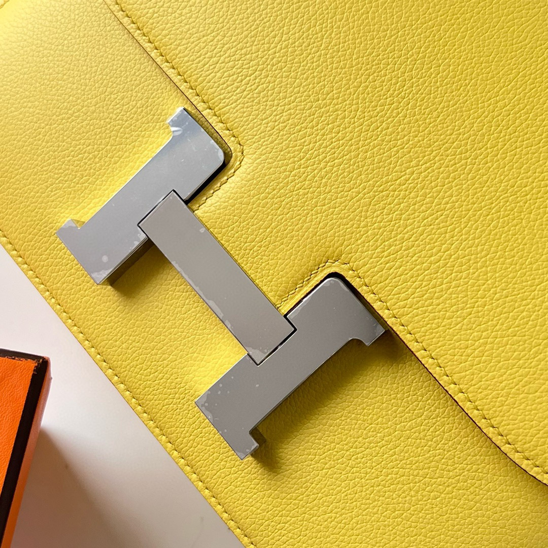 CONSTANCE 24CM EVERCOLOR 9O JAUNE DE NAPLES SILVER HARDWARE