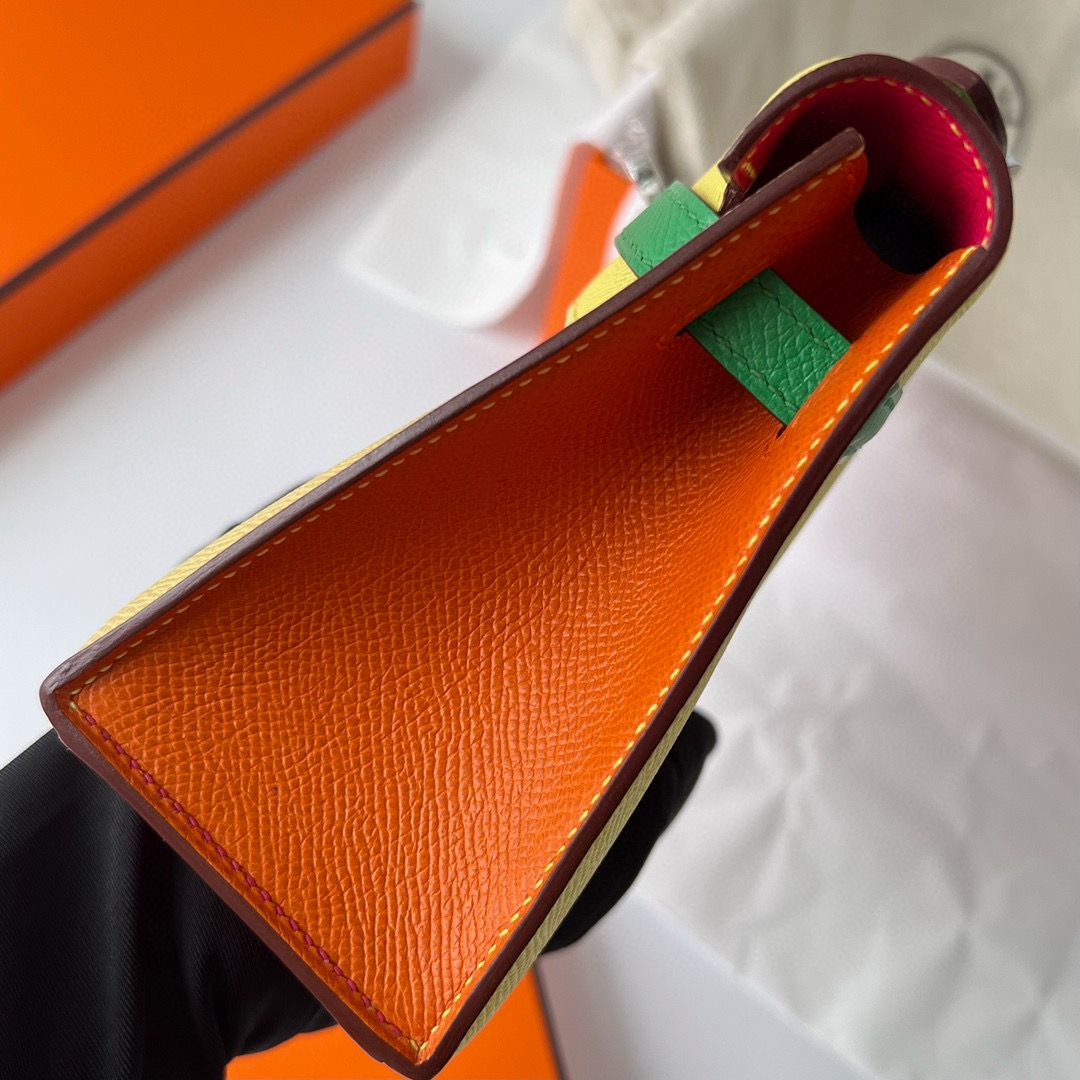 KELLY POCHETTE EPSOM 9R LIME/1Z JAUNE POUSSIN/P3 BLEU DU NORD/U4 VERT VERIGO//9J FEU/E5 ROSE TYRIEN/0 BLUE BRUME PHW