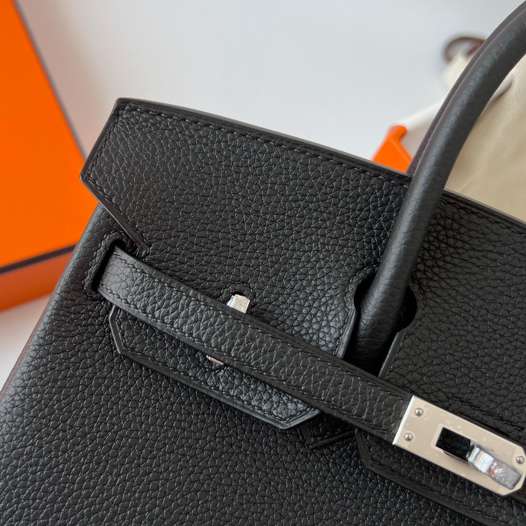 BIRKIN 25CM TAURILLON CLEMENCE 89 NOIR PHW BIRKIN 25CM TAURILLON CLEMENCE 89 NOIR PHW