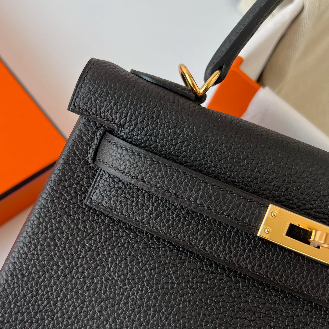 KELLY 25CM TAURILLON CLEMENCE 89 NOIR GHW KELLY 25CM TAURILLON CLEMENCE 89 NOIR GHW