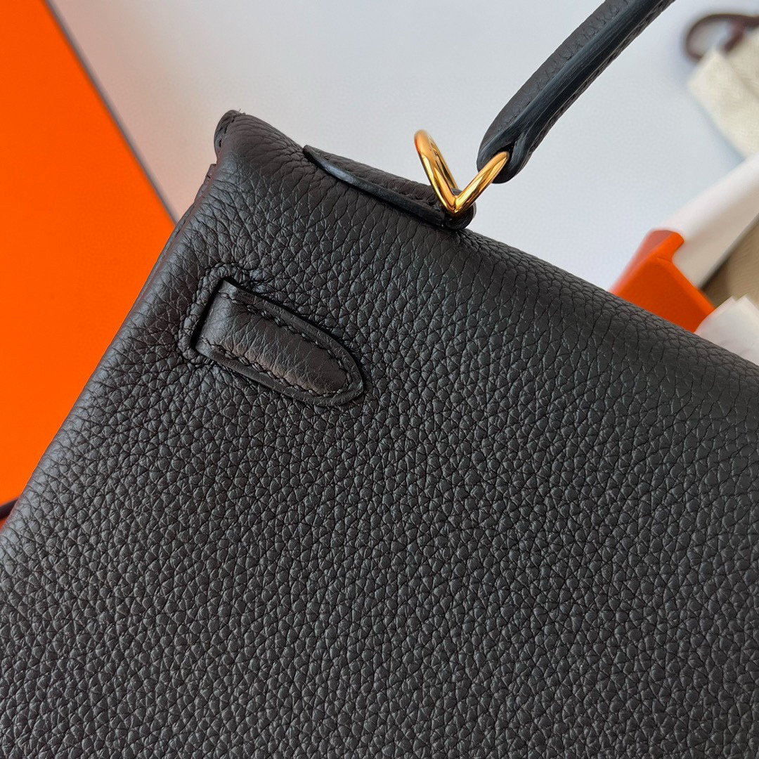 KELLY 25CM TAURILLON CLEMENCE 89 NOIR GHW KELLY 25CM TAURILLON CLEMENCE 89 NOIR GHW