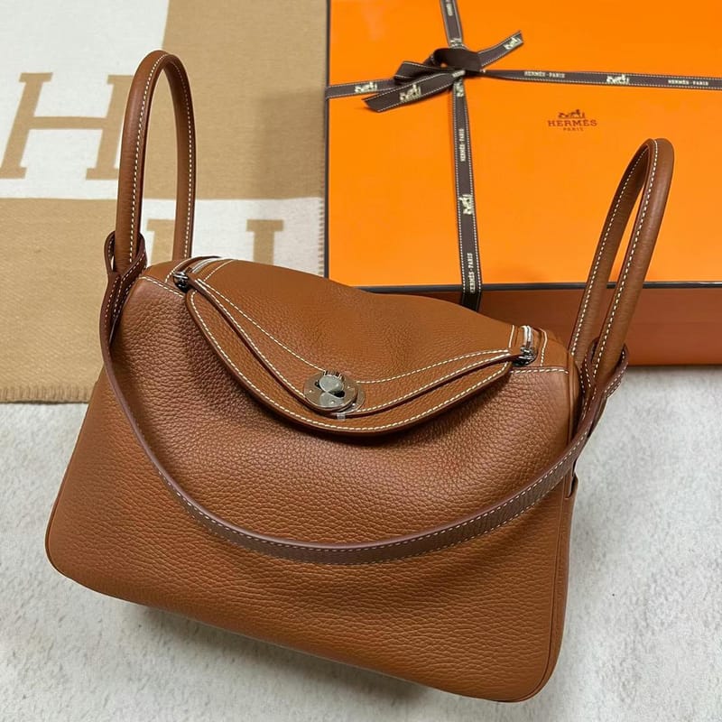 LINDY CLEMENCE CK37 GOLDEN BROWN SILVER HARDWARE PHW 26CM FULL HANDMADE