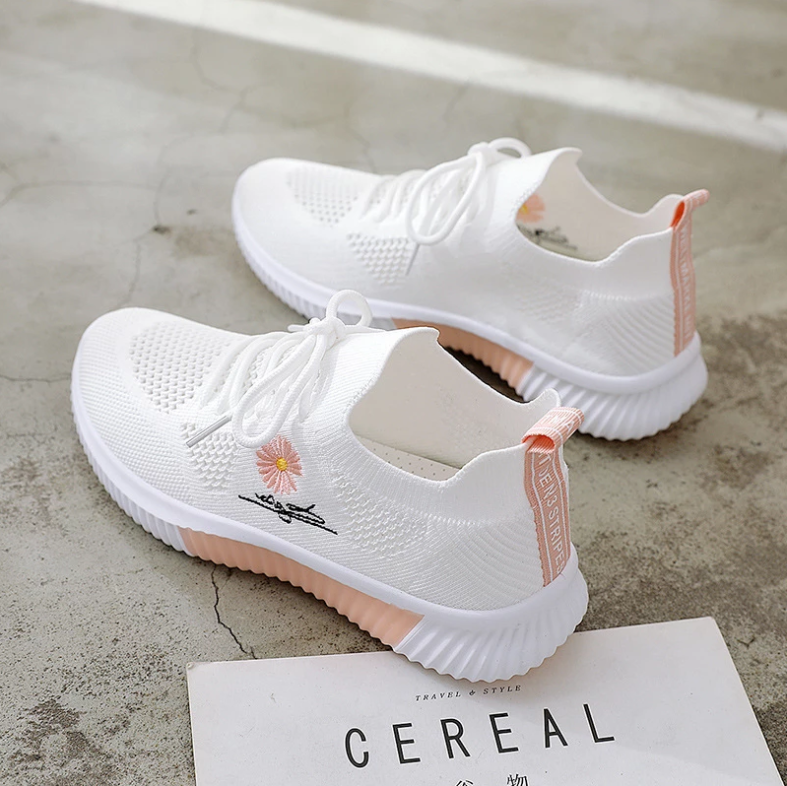 Women Running Shoes 2022 New White Breathable Sports Mesh Versatile Hollow Walking Flying Woven No-slip Ladies Sneakers