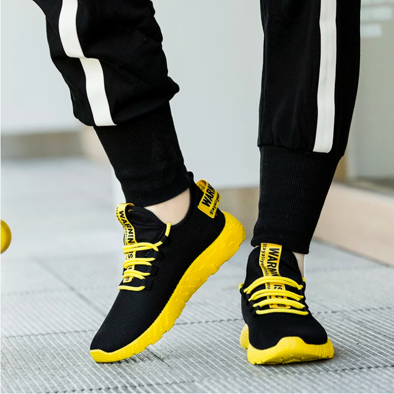Mesh Men Shoes Casual Breathable Men Sneakers Fashion Lace-Up Lightweight Walking Sneakers Tenis Masculino Men Vulcanize Shoes