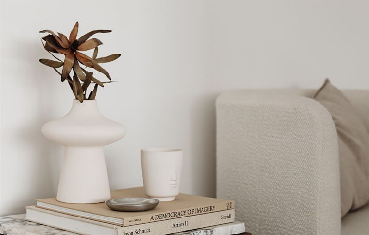 SLENDER HAND CATENARY