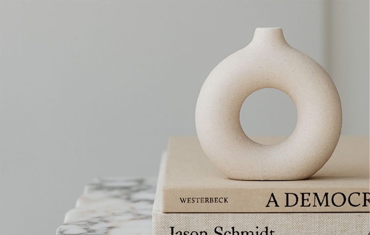 SLENDER HAND CATENARY